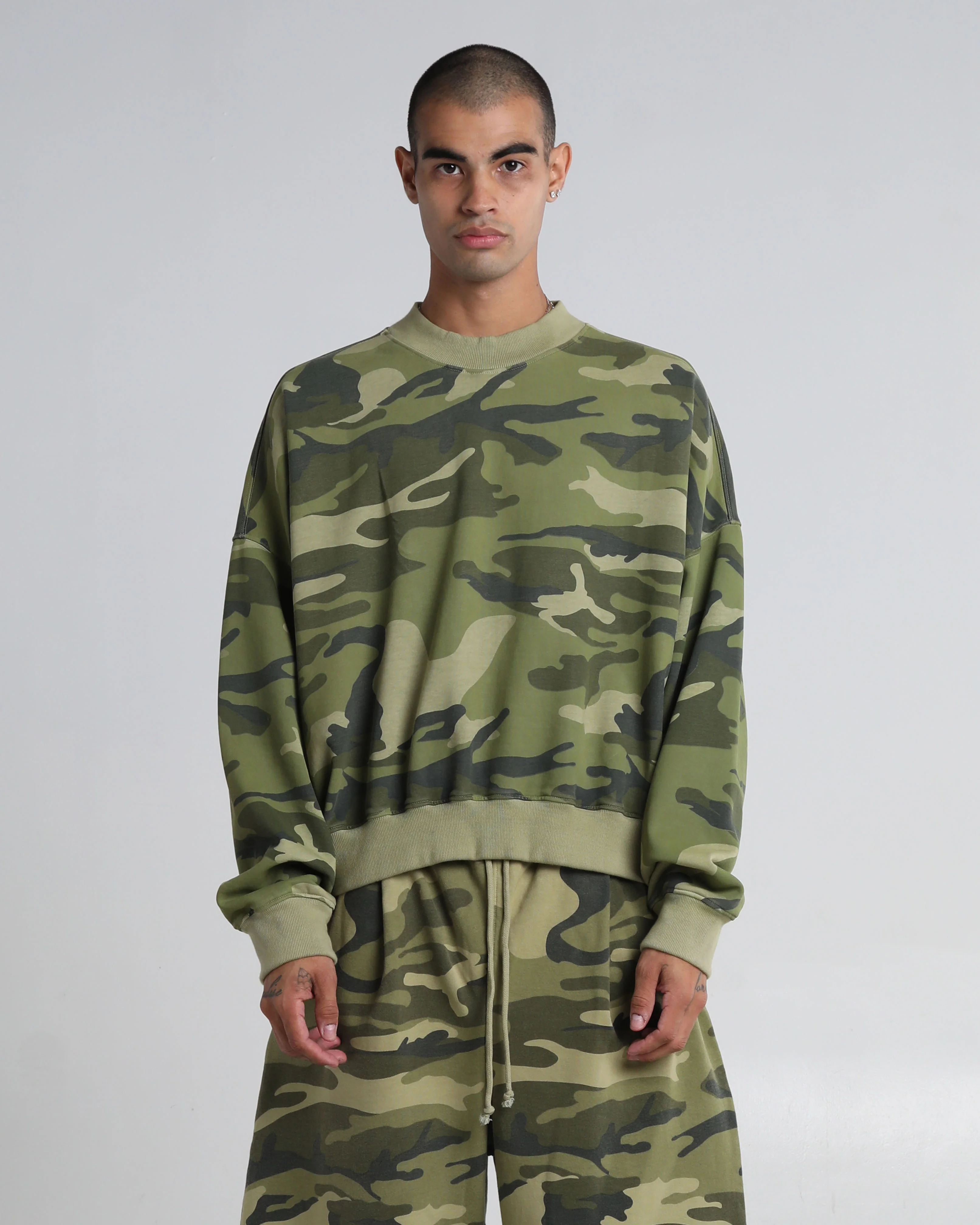 Cropped Crewneck - Image 14