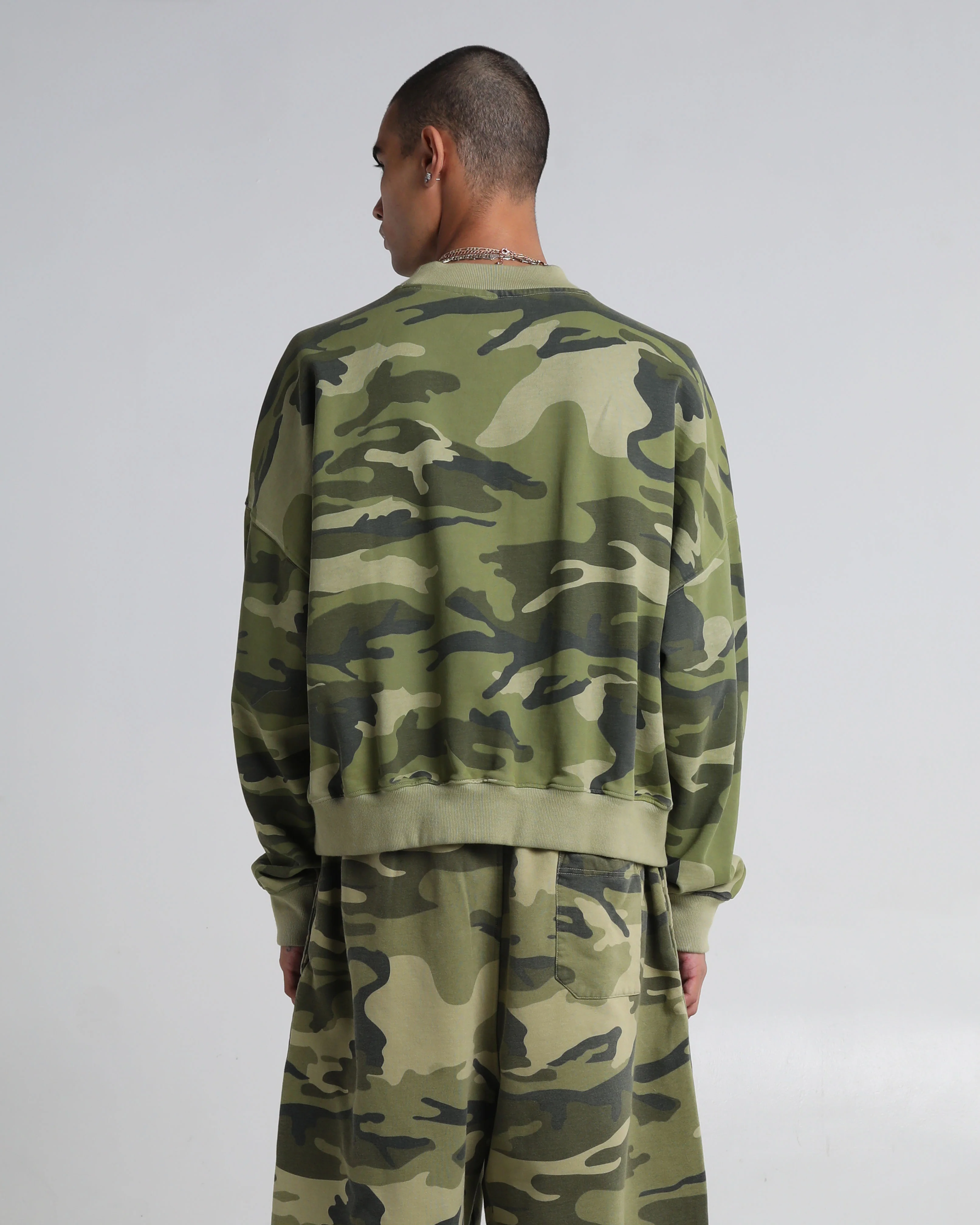 Cropped Crewneck - Image 15