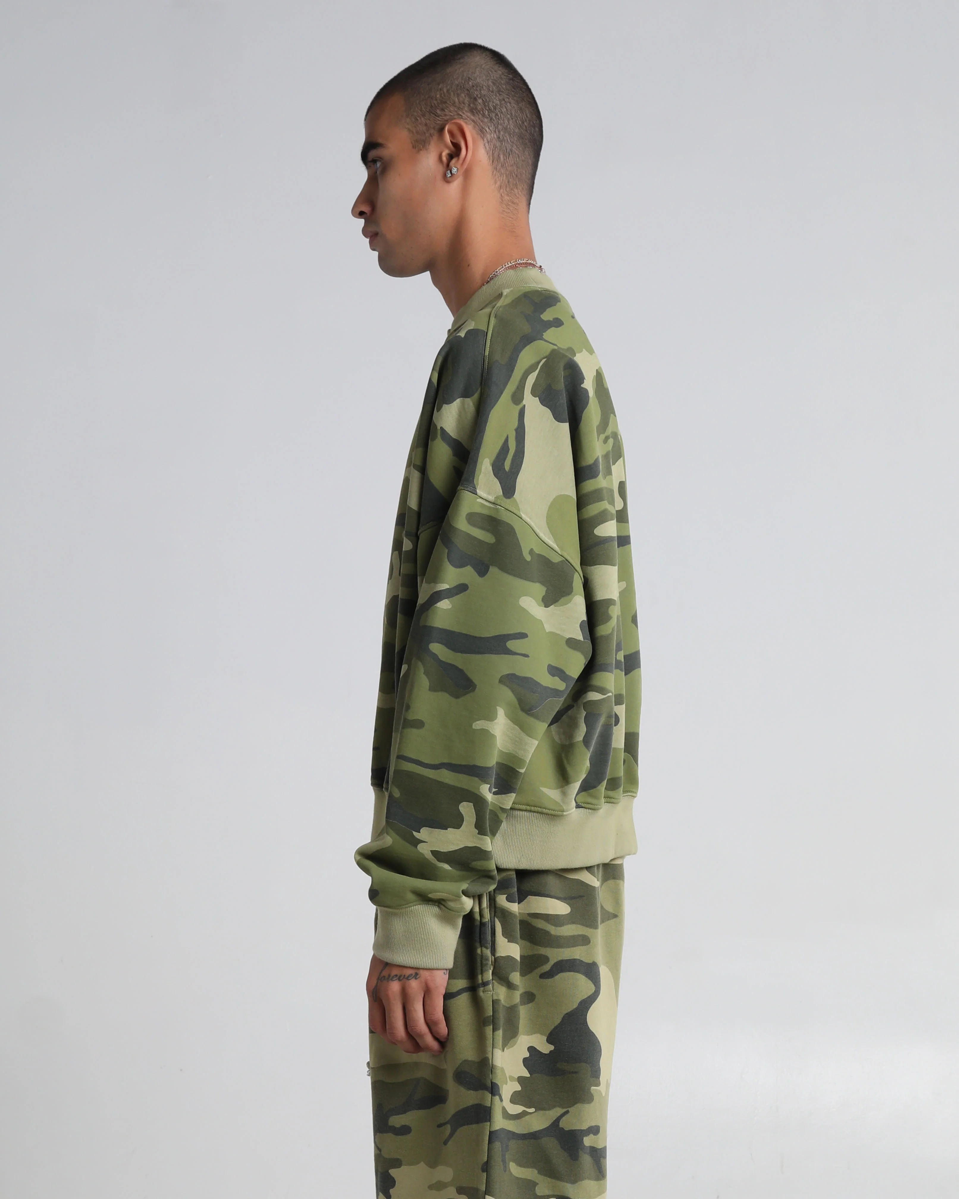 Cropped Crewneck - Image 16